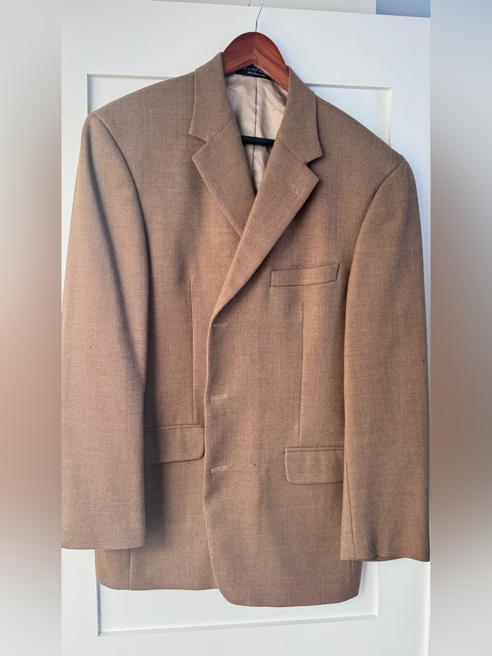 Andrew Fezza Men's Light Brown Sport Coat Cashenire Size Large newer worn